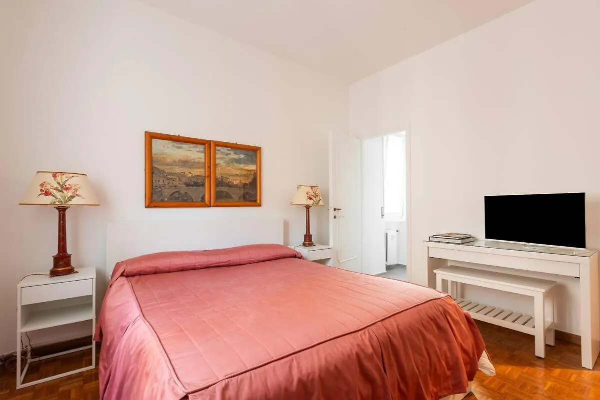 Apartament La Dimora di Hermes - By OpenRoma